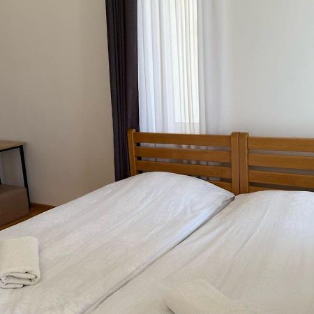 מסטיה Eka'S Guest House מראה חיצוני תמונה