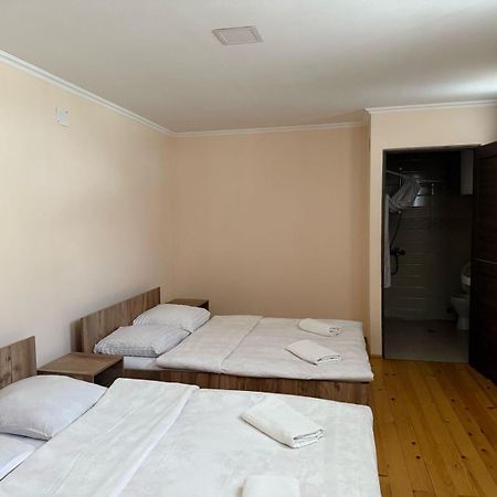 מסטיה Eka'S Guest House מראה חיצוני תמונה